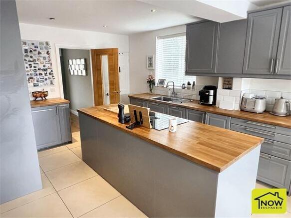 Dining kitchen