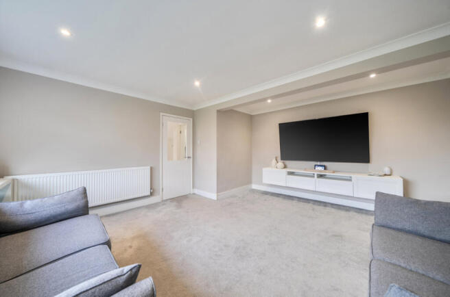 1421081-6-69b0578...