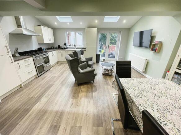 Extended Kitchen/Din