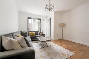 Flat 6, Kinder House, Cranston Estate, Hackney, London N1 5EJ