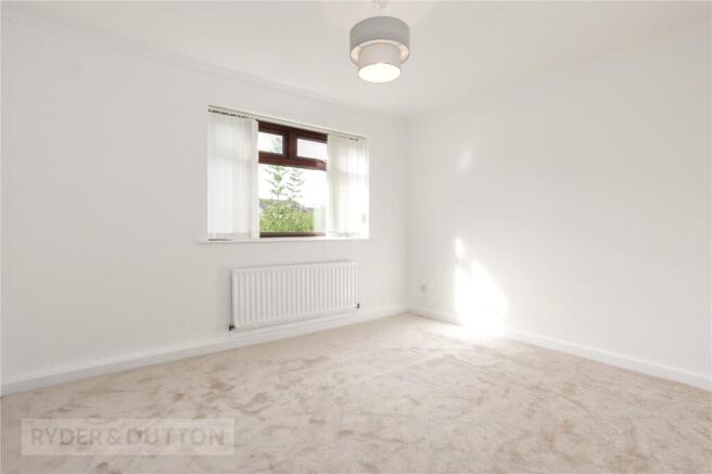 3 bed Bungalow for sale Image 12