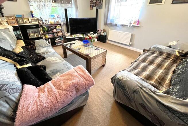 Carltonwood Close, Corby - More