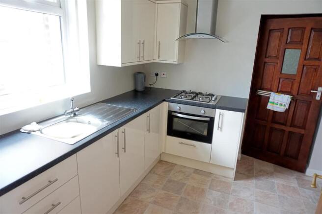 NEW FITTED KITCHEN