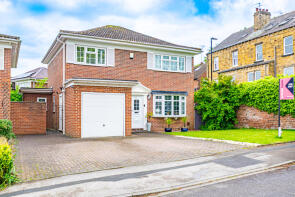 31, Oakwood Green, Roundhay, Leeds LS8 2QU