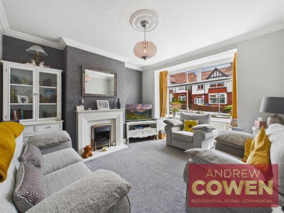 3 bed Terraced for sale Image 4