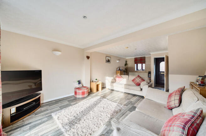 137285217690338379816a