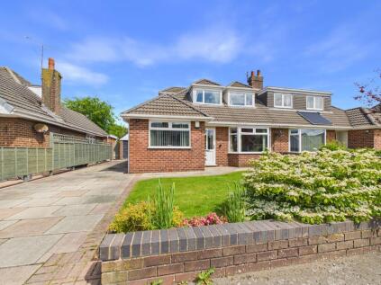 The Serpentine, Aughton, L39