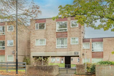 Bedford Court, Oakwood, Leeds