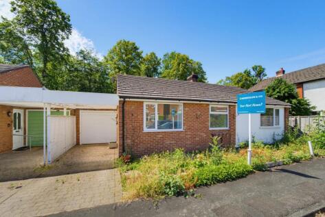 Dunboe Place, Shepperton