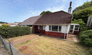 86, Longstone Road, Paignton TQ4 7HN