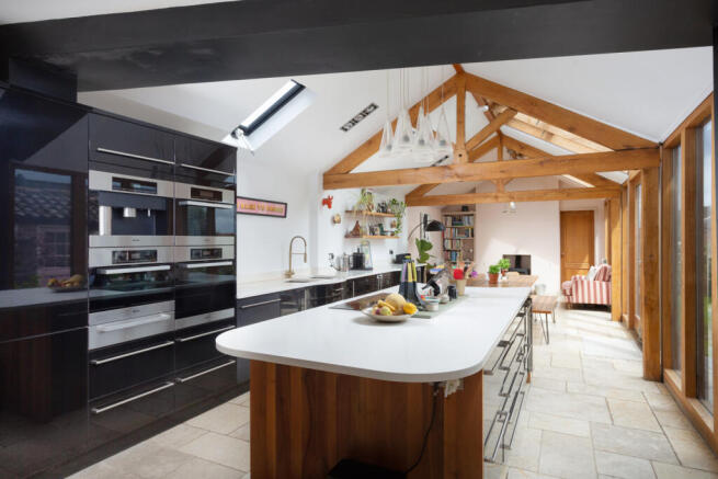 Kitchen/Dining