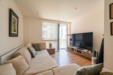 Violet Road, E3, Bow, London, E3