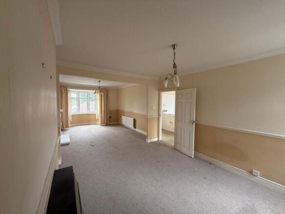 Lounge / Dining room