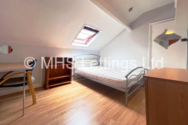 5 bed End of Terrace to rent Image 5
