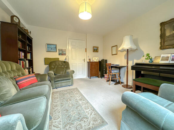 Living Room (2)