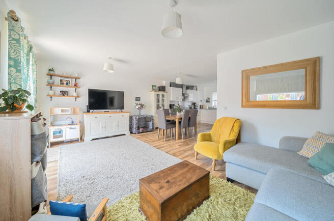 1298763-6-6836e36...