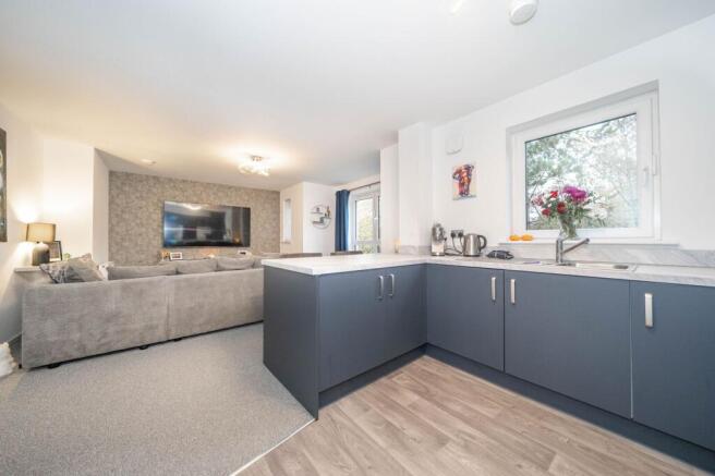 Lounge Kitchen