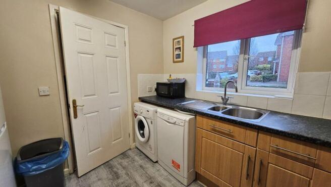 14 Bowyer Gardens, Bolton, BL3 4SN photo 4