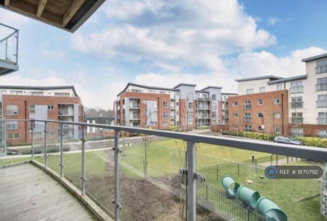 View From Sw Facing Living Room / Bed 2 Balcony