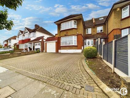Brookdale, London, N11