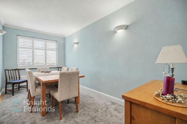 Holtye Crescent, Maidstone, ME15 photo 4