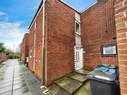32, Alderley, Digmoor, Skelmersdale WN8 9LZ