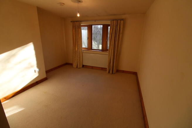 4 bed Detached to rent Image 11