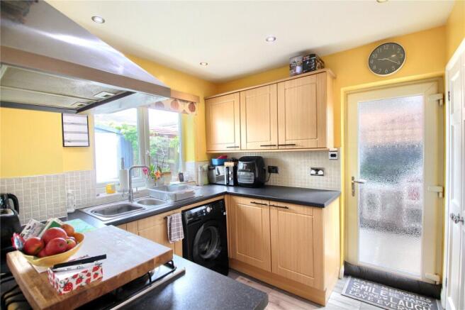 3 bed Semi-Detached for sale Image 5