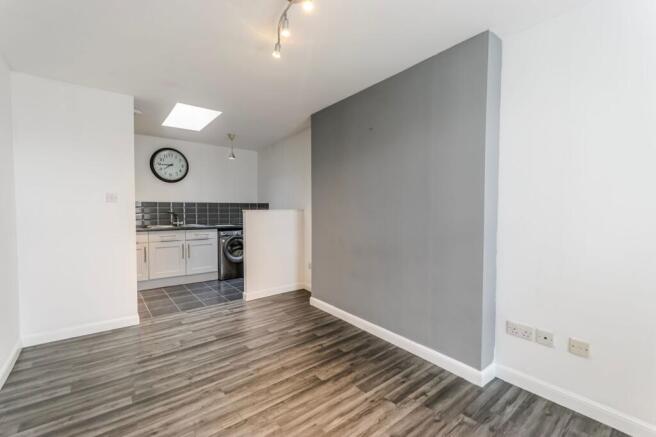 Lounge/Kitchen