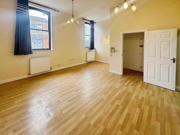 7f5d248d-E-4776-9...