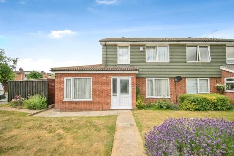 Tawney Close, Capel St. Mary, Ipswich, Suffolk, IP9