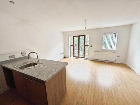 2 bed Flat for sale Image 9
