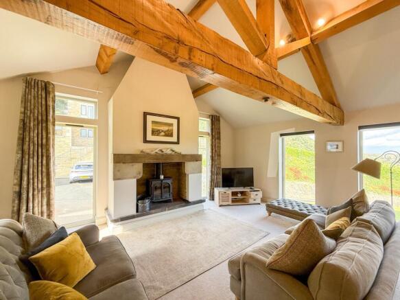 4 bed Detached for sale Image 10