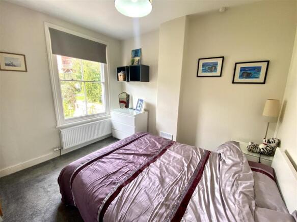 BEDROOM 2