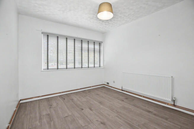 Flat 4, Pentlands, Foxgrove Road, Beckenham, BR3 5BJ