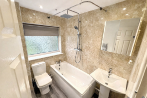 1, Lucerne Close, Nottingham NG11 7BB
