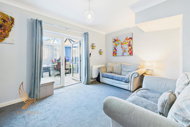 3 bed Semi-Detached for sale Image 9