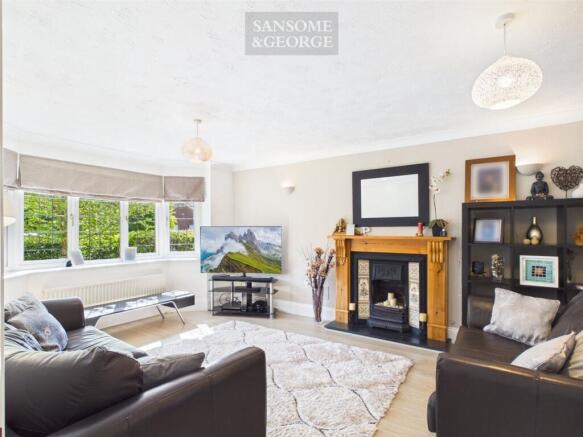 Farriers Close, Bramley, RG26 photo 5