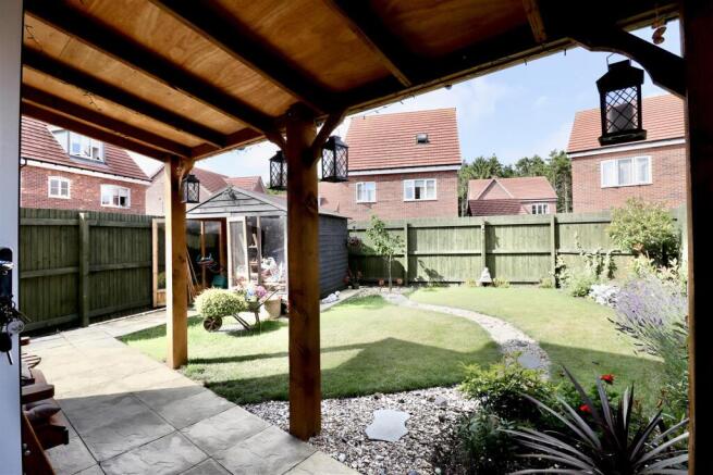3 bed Semi-Detached for sale Image 9