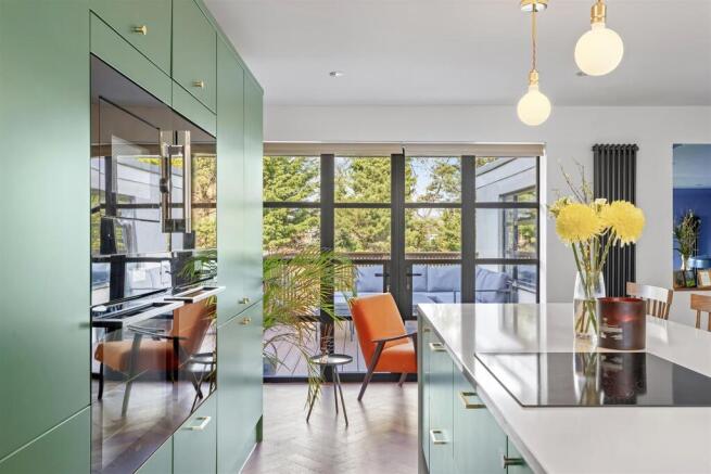 Living & Dining Kitchen