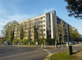 32, Skyline House, Swingate, Stevenage SG1 1AP