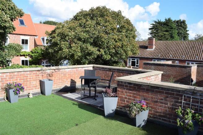 ROOF TERRACE