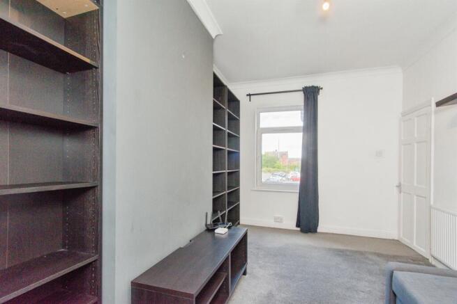3 bed Terraced for sale Image 11