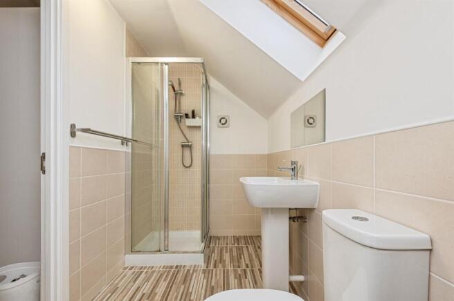 3 bed Semi-Detached for sale Image 10