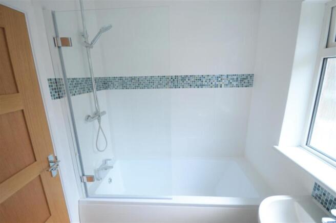 Bathroom.JPG