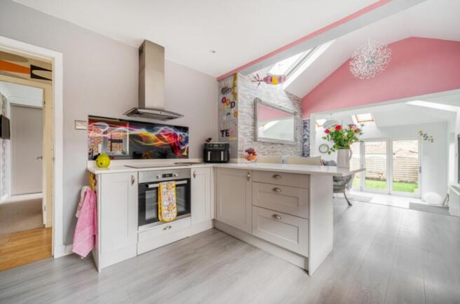 EweMove Harrogate Kitchen3
