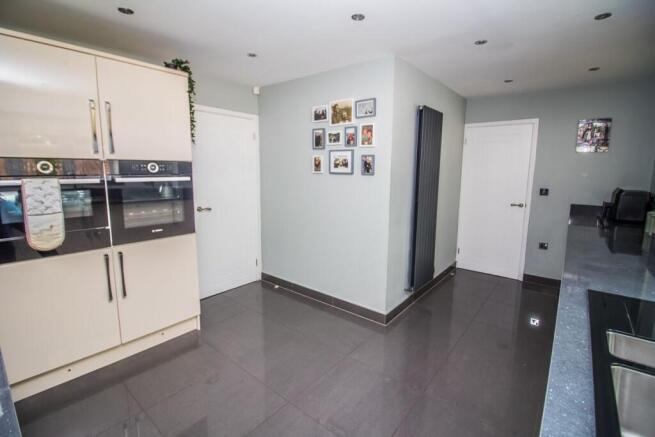 Kitchen Pic 2. 