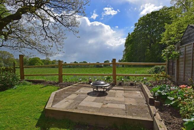 39 Pine Grove, garden view 2.jpg