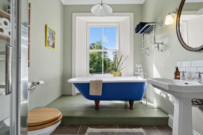 Family bathroom