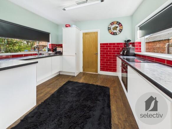 4 bed Semi-Detached for sale Image 9